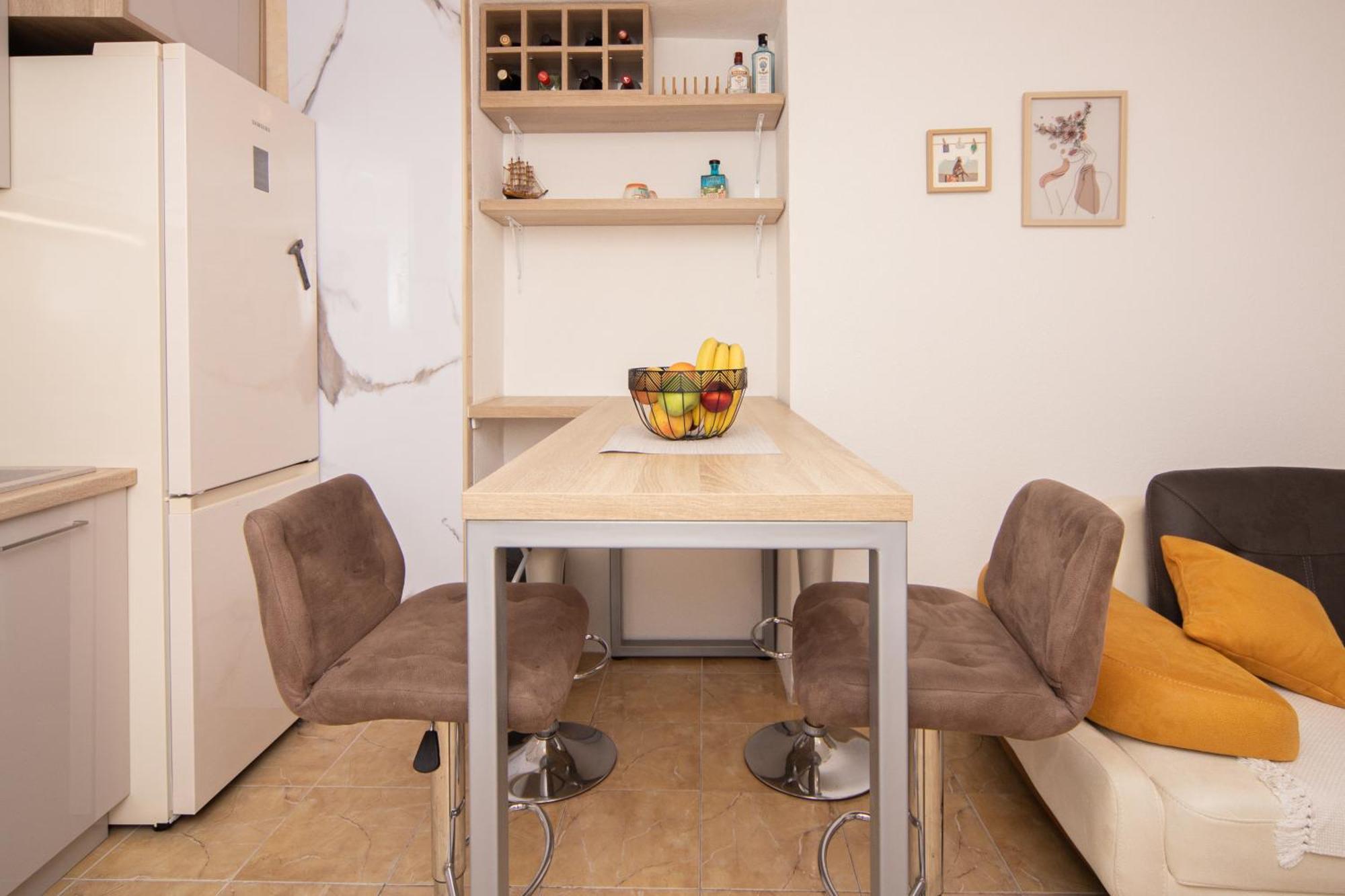 Stone Beach Apartments Pržno Екстериор снимка