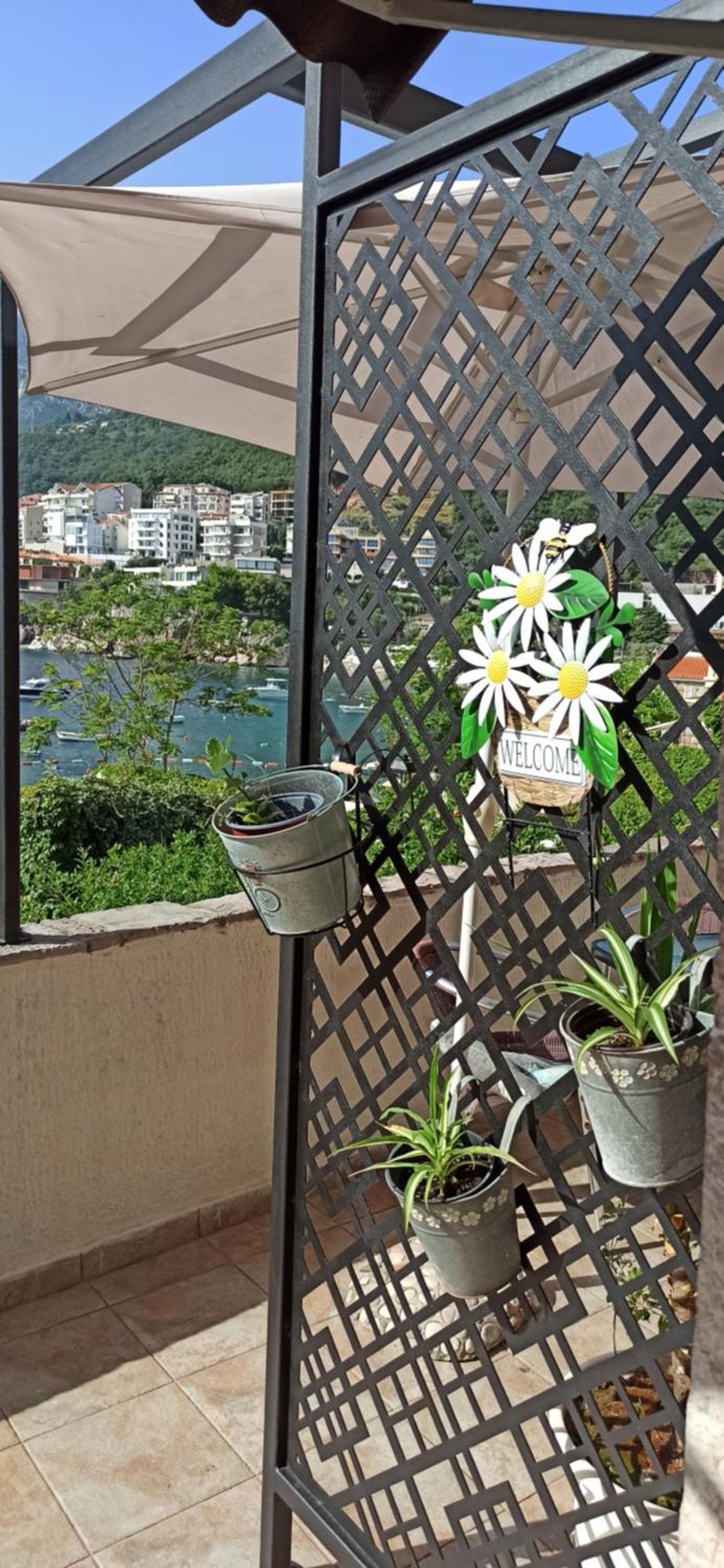 Stone Beach Apartments Pržno Екстериор снимка