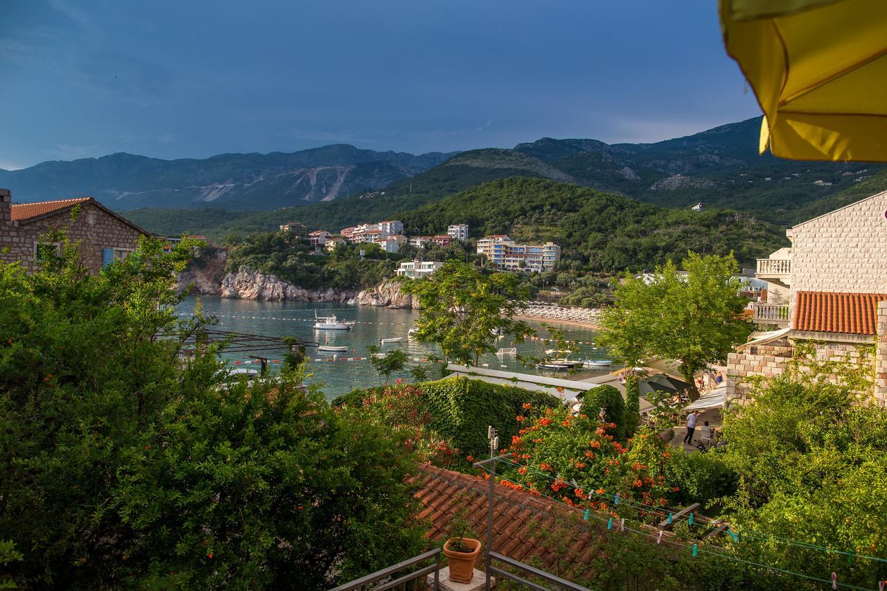 Stone Beach Apartments Pržno Екстериор снимка